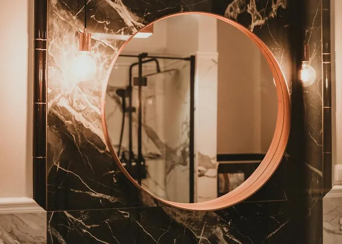 Daleko Do Sufitu - Twoj Azyl W Sercu Gorcow Klodne